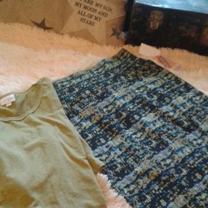 💚🖤SUPER CUTE CASSIE PENCIL SKIRT🖤💚